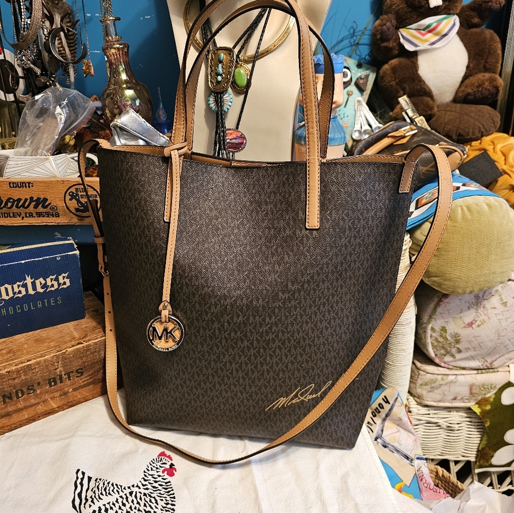 Michael Kors Hayley Tote